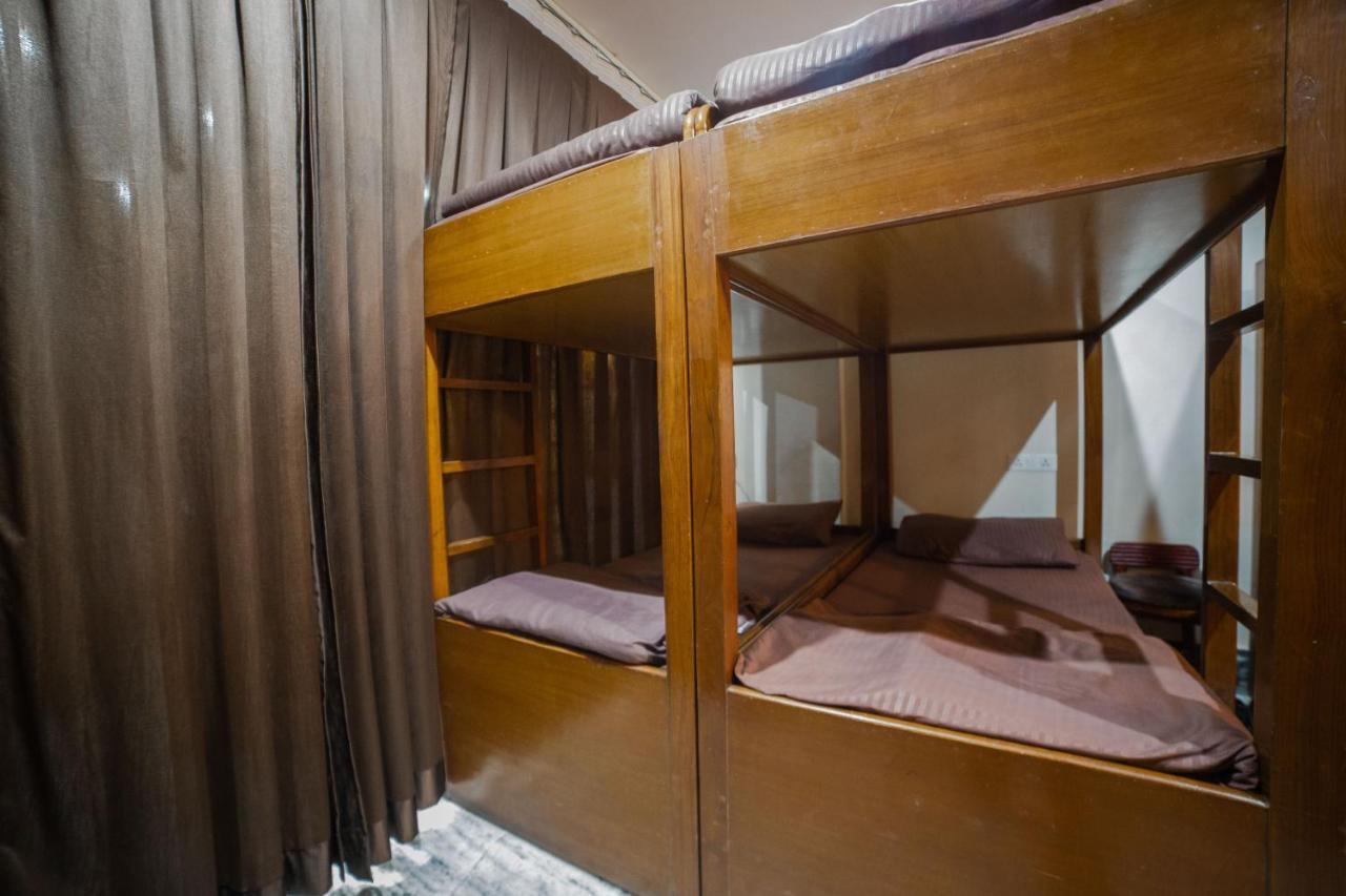Pearl Courtyard Dormitory Waranasi Zewnętrze zdjęcie