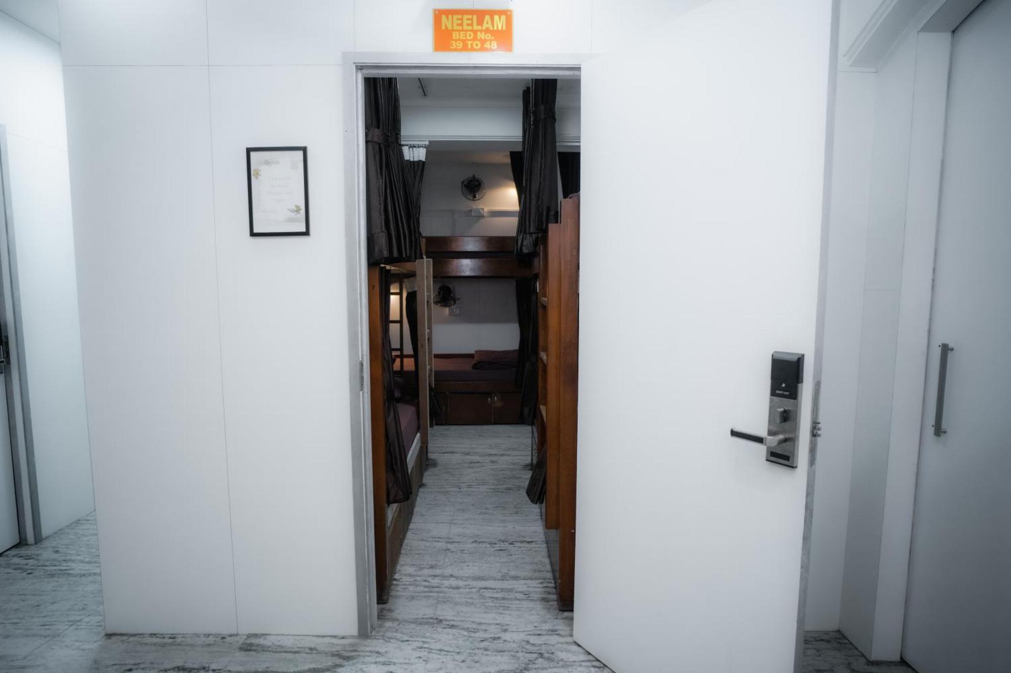 Pearl Courtyard Dormitory Waranasi Zewnętrze zdjęcie