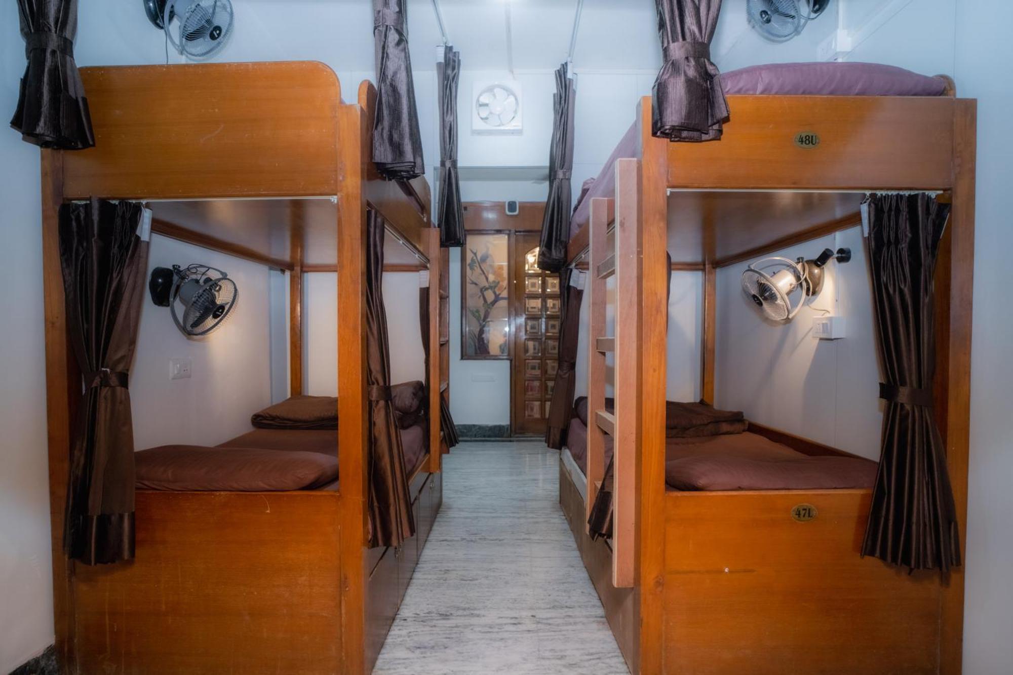 Pearl Courtyard Dormitory Waranasi Zewnętrze zdjęcie
